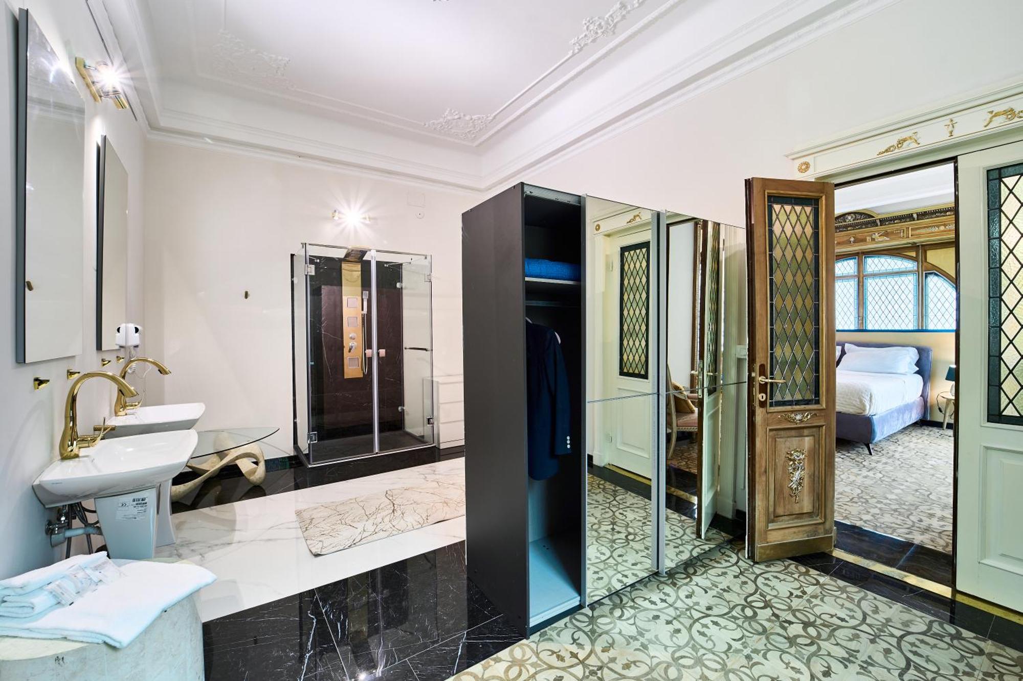 Отель Glam Time Генуя Экстерьер фото